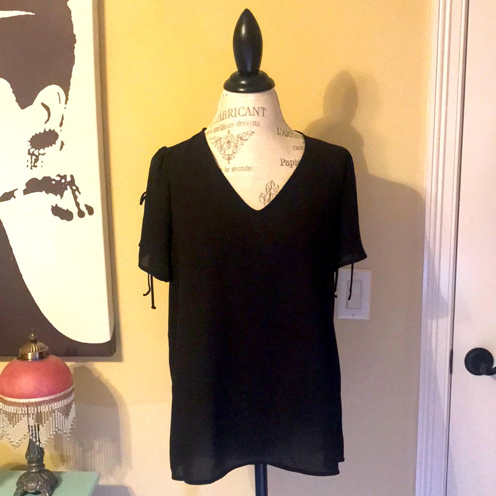 Black, slit sleeve top